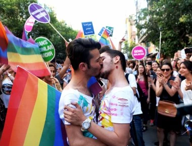 Τουρκία : Το Gay Pride έγινε κανονικά στη Κωνσταντινούπολη παρά τις απαγορεύσεις